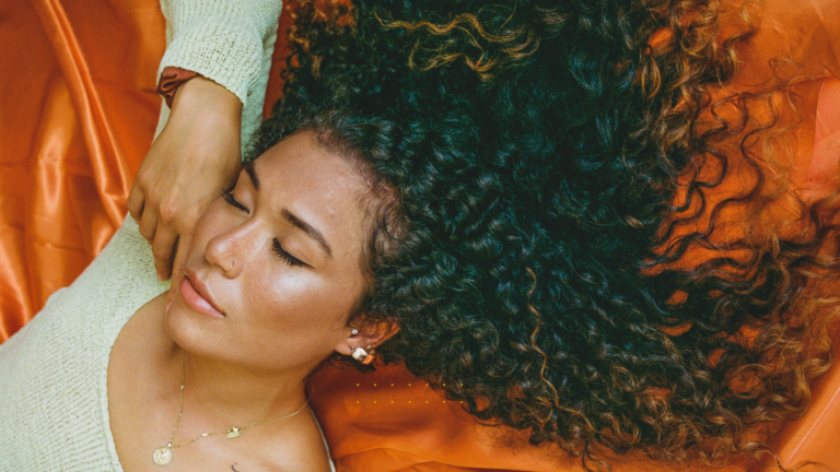 10 Secrets to Make Your Hair Grow Faster Naturally